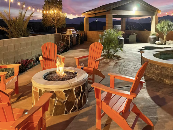 Gorgeous Palm Springs 5 Bedroom Home with Pool & Spa Sleeps 16